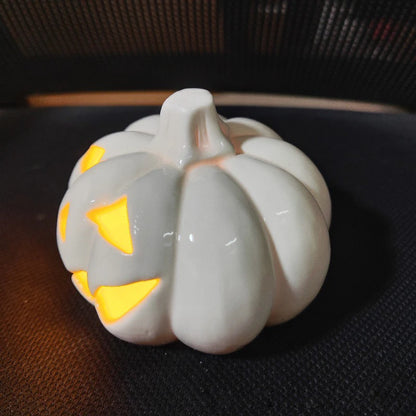 Halloween decoration pumpkin Ceramic lamp home decor Table decoration and accessories Ghost Festival Skull Ornaments LED Lights