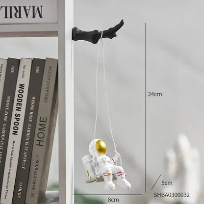 Classical Astronaut Statue Wall Decor Hang on the Wall Decor Refrigerator Bedroom Home Living Room Aesthetic Room Decor - Smoothy Home
