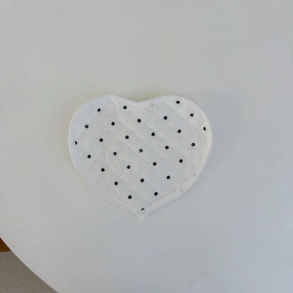 French Polka Dot Heart-shaped Placemats Cotton Decorative Insulating Table Mat Love Quilted Fabric Coaster Home Decor - Smoothy Home