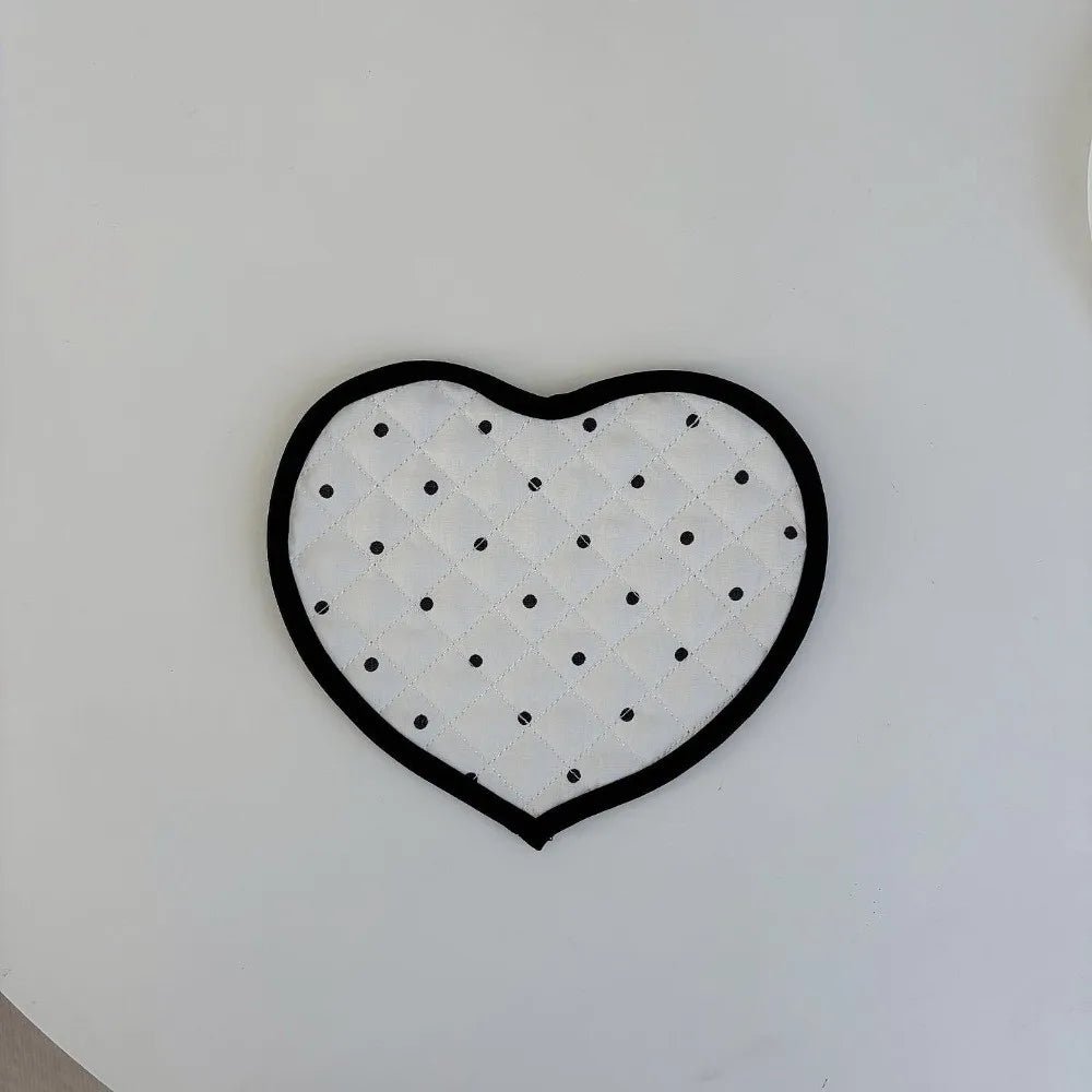 French Polka Dot Heart-shaped Placemats Cotton Decorative Insulating Table Mat Love Quilted Fabric Coaster Home Decor - Smoothy Home