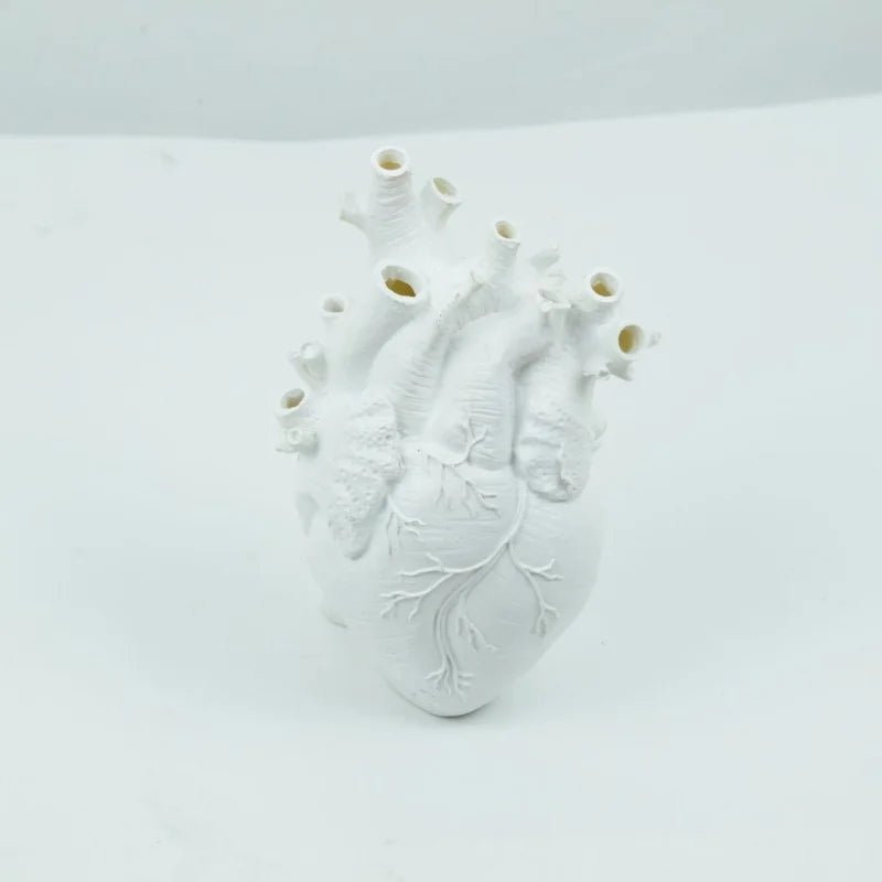 Heart-shaped Resin Vase for Flower Arrangement Creative Anatomical Heart Shaped Vase Nordic Style Flower Pot Table Decorative - Smoothy Home
