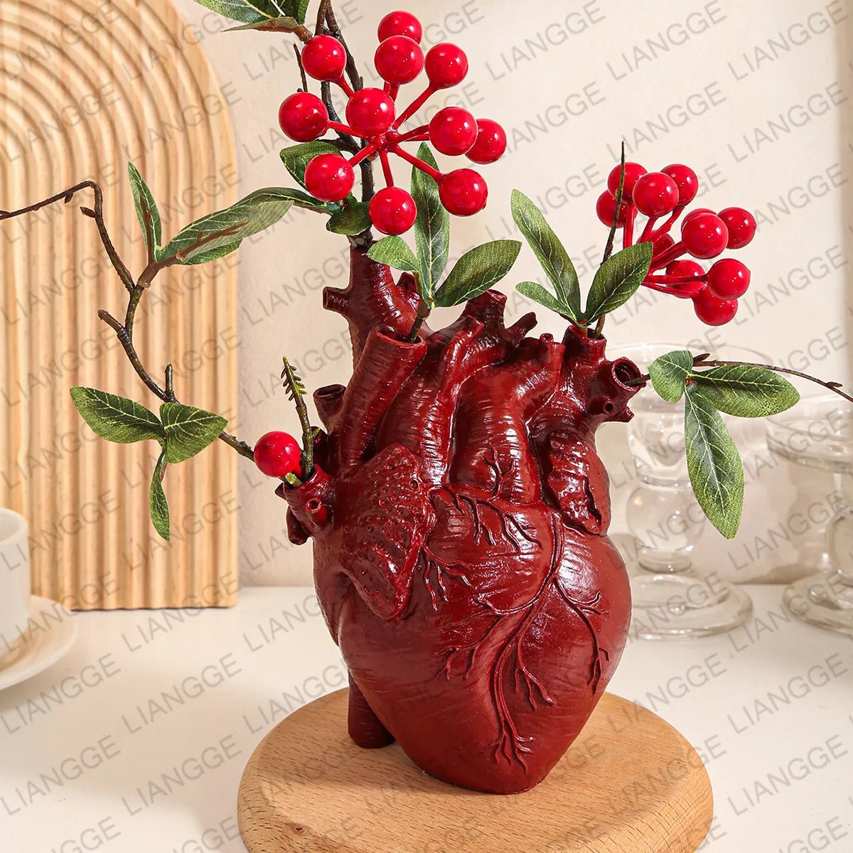 Heart-shaped Resin Vase for Flower Arrangement Creative Anatomical Heart Shaped Vase Nordic Style Flower Pot Table Decorative - Smoothy Home