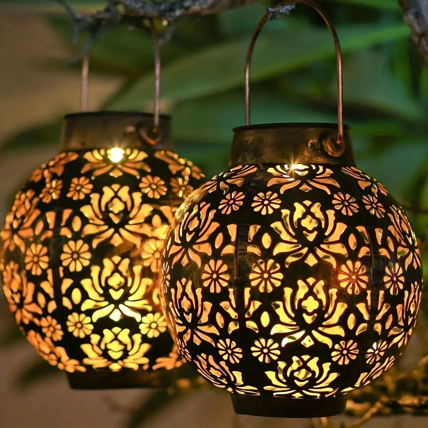 Metallic Solar Lantern Hanging LED Garden Lights Christmas Night Light for Outdoor Patio Lawn Backyard Courtyard Tabletop Decor - Smoothy Home