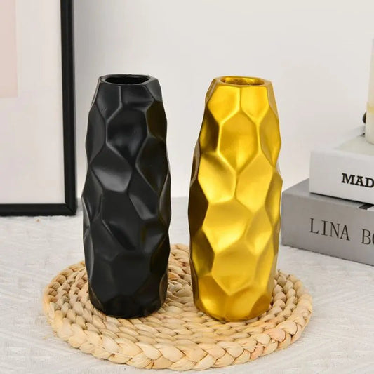 Resin vase for modern home décor, round vase for decoration, ceramic vase minimalist scandinavian style wedding dining table liv - Smoothy Home